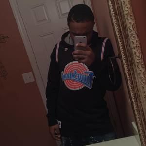 Meet your Posher, Derrion